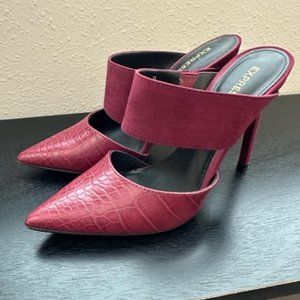 Express Pumps Size 7.5-Red, Croc look